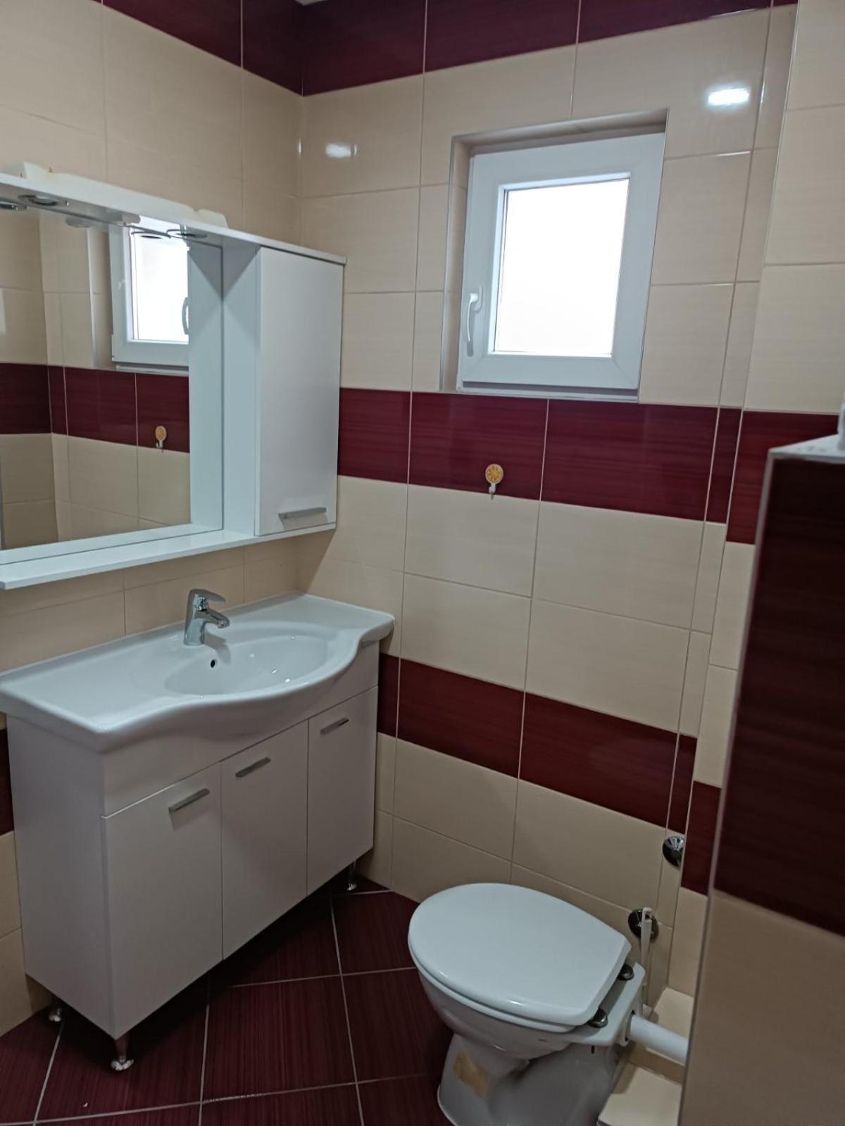 Hotel 2Bdr Apt With Balcony With View- Free Parking Sarajevo Exterior foto